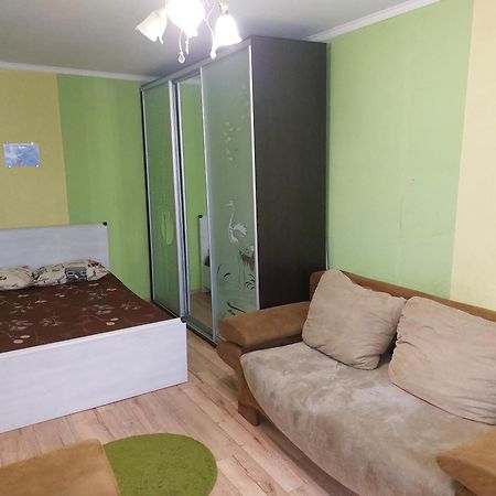 Район Деснянской Правды Apartment Chernihiv Exterior photo